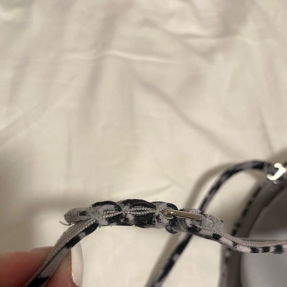 Leopard Monokini One-Piece Swimsuit - Picture 8 of 8